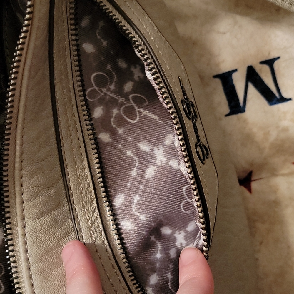 Jessica Simpson Handbag - Picture 5 of 11